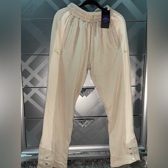 INAKA POWER MEN'S RELAXED SWEATS
TAUPE - Picture 2 of 7